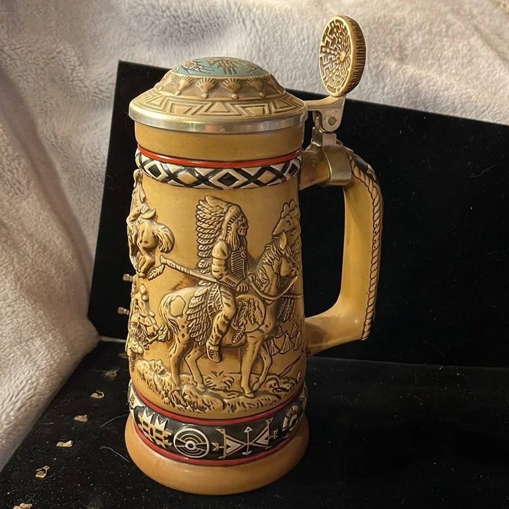 Avon- 1988-Vintage Indians of the American Frontier Stein made in Brazil #168380